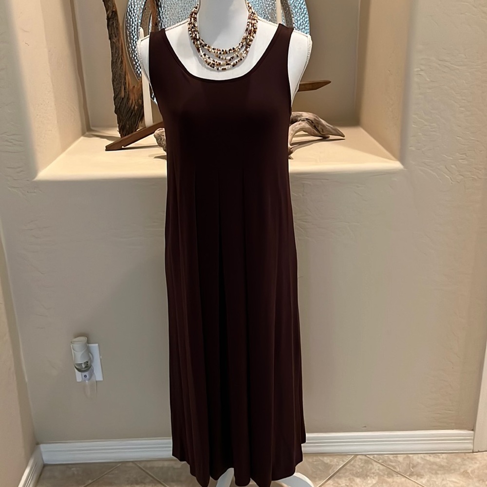 George brown sleeveless dress 👗